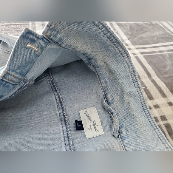 Universal Thread Light Blue Jean Jacket - Picture 3 of 5
